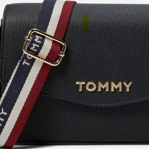 Tommy Hilfiger Reese II Flap Envelope Crossbody Pebble PVC